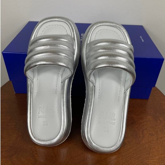 New P448 Fergie Slide Sandal in Silver Leather Women's Size EU 35 - Picture 3 of 9